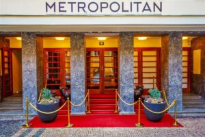 Metropolitan-Old-Town-Hotel