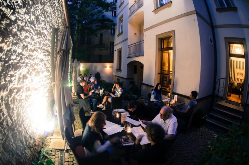 SHOPS IN PRAGUE visual data 6