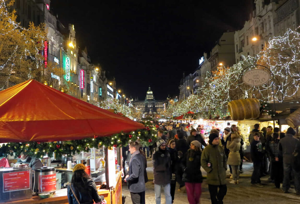 Kerstmarkt op het Wenceslasplein