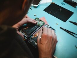 reparatiewerkplaatsen voor telefoons in Praag